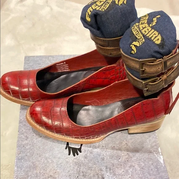 Freebird Women's Red Leather Shoes